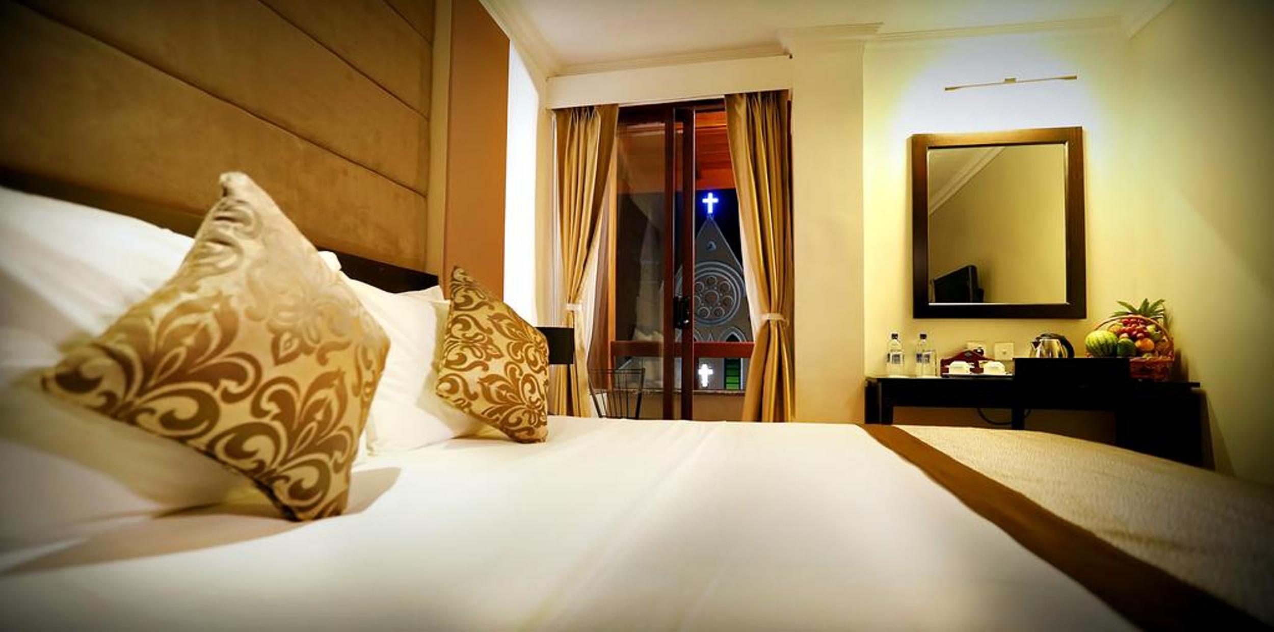 Kandy City Hotel By Earl'S Экстерьер фото
